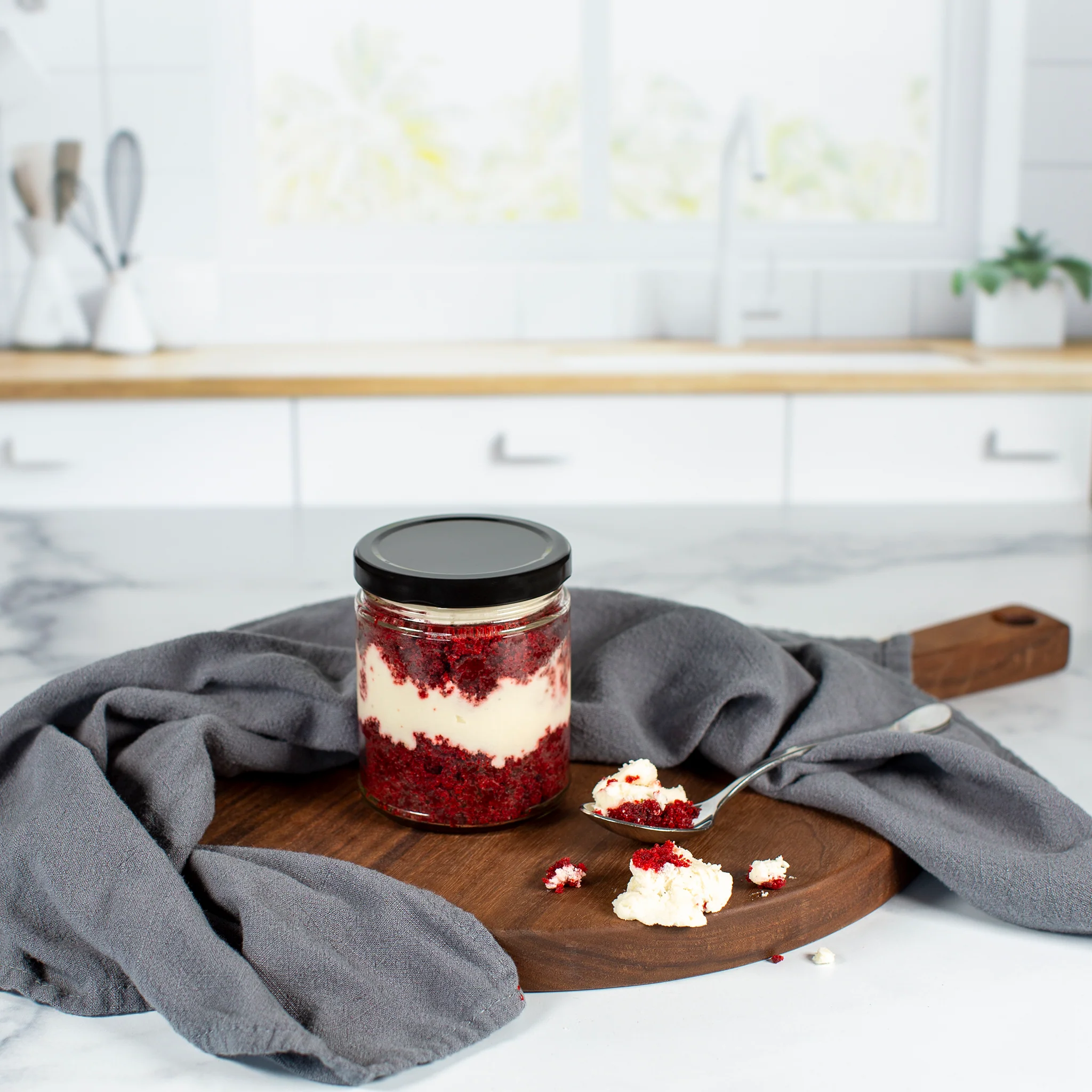 9 oz Clear Glass Jar with 70mm Lug Neck - Image 2